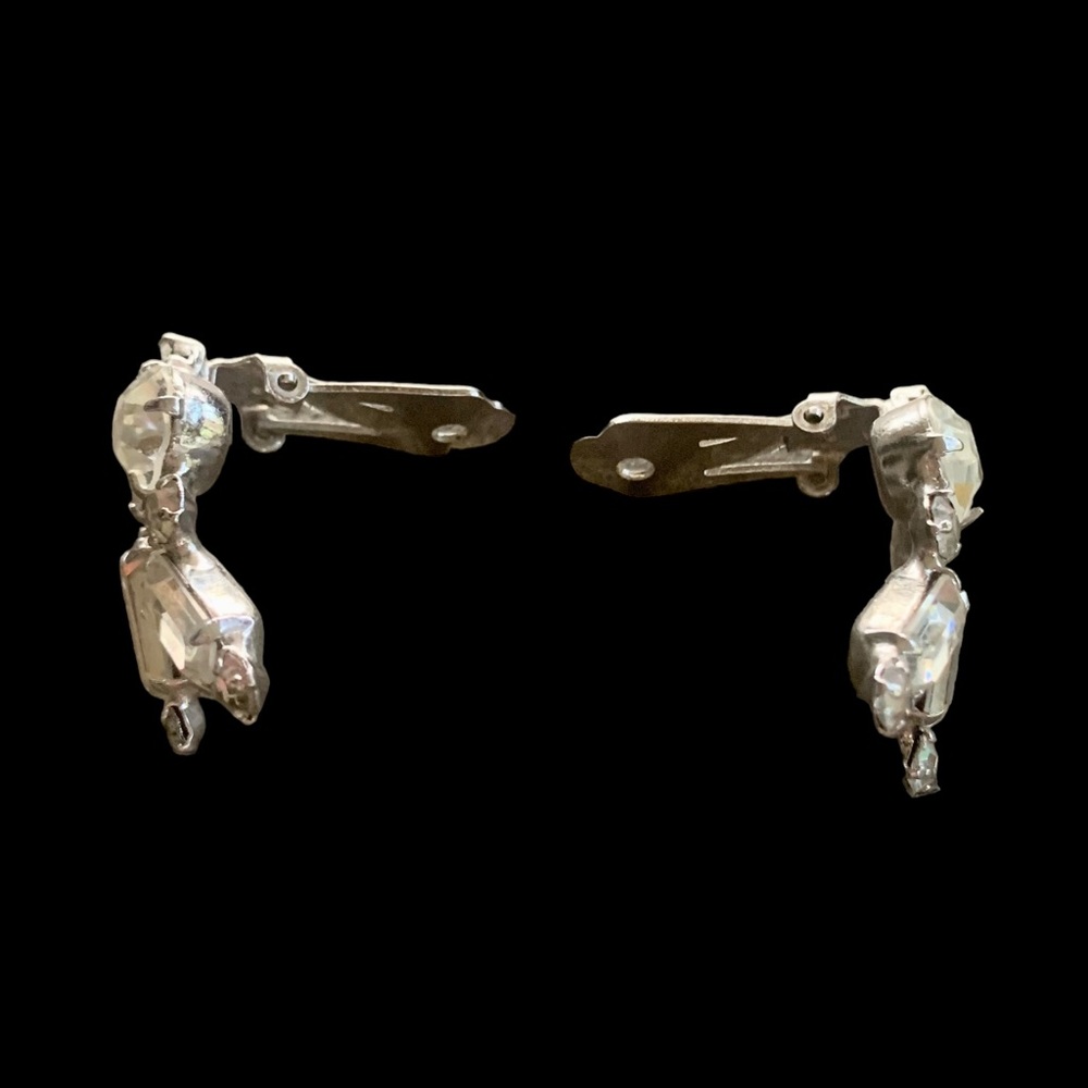 Mid-Century Crystal Clip-on Earring with Cluster Design - Picture 6 of 7